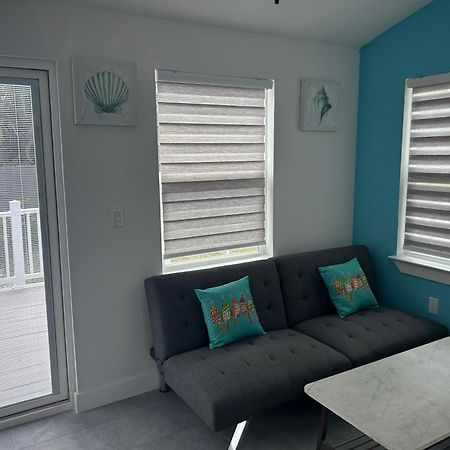 Perfect Getaway-Lovely Cottage House- Near Beaches Nokomis Exteriör bild